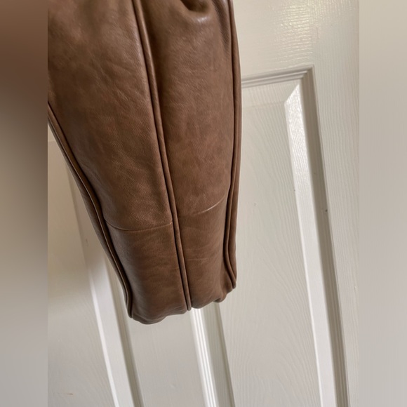 Quilted convertible handbag - Picture 4 of 10